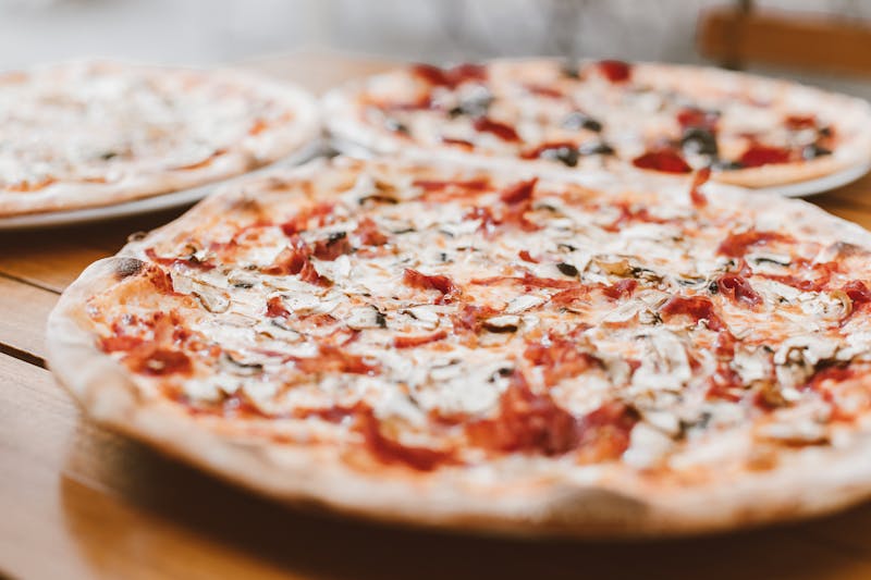 Crispy Buffalo Wings with dipping sauce